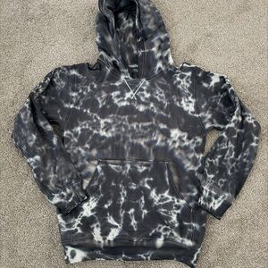 Women’s Lululemon Black and Gray Tie-Dye Hoodie